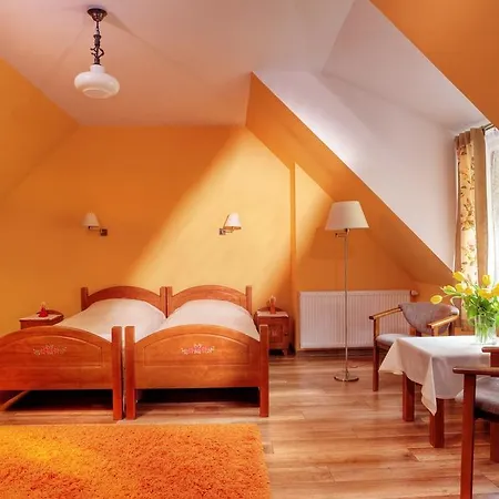 ベッド・アンド・ブレックファスト Cyborga Stronie Śląskie