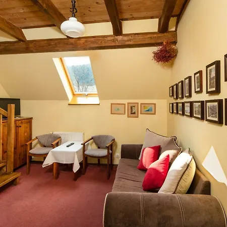 ベッド・アンド・ブレックファスト Cyborga Stronie Śląskie